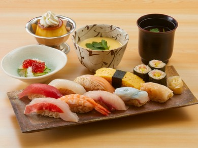 にぎり盛り合わせ