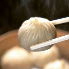 本場の味わいを存分に。『小籠包』　四個