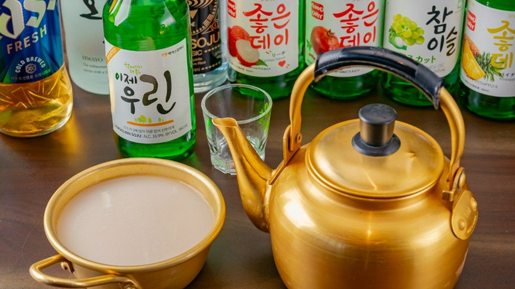 韓国の食文化に触れるきっかけとしても注目したい焼酎やマッコリ