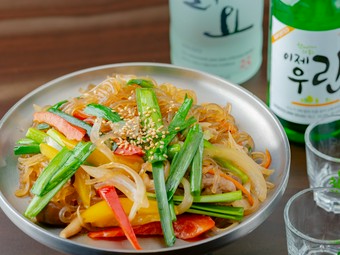 ほど良く絡む調味料が、料理全体に一体感を生み出す『チャプチェ』