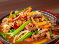 韓国の味を忠実に再現し、食べる人に喜びを与える『鉄板プルコギ』