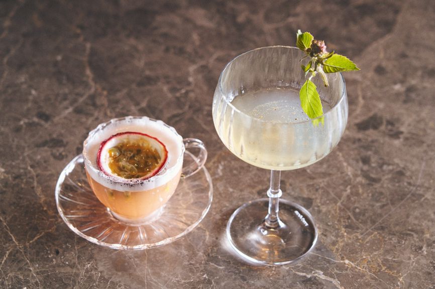 ハーブ、スパイスが香るエキゾチックなタイカクテルも人気