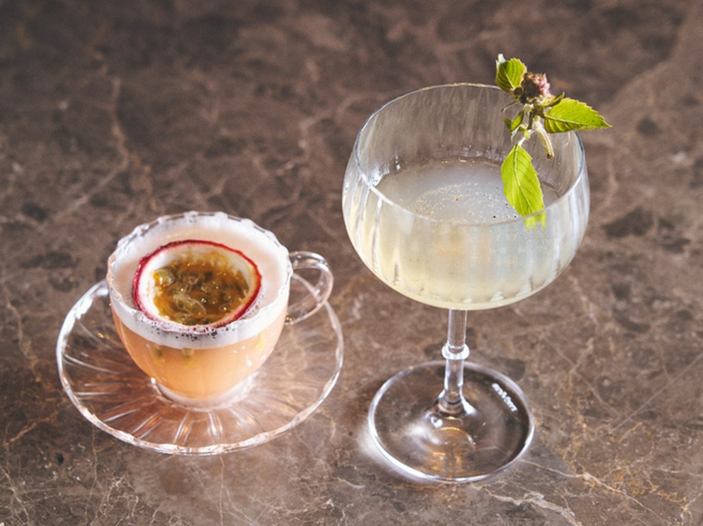 ハーブ、スパイスが香るエキゾチックなタイカクテルも人気