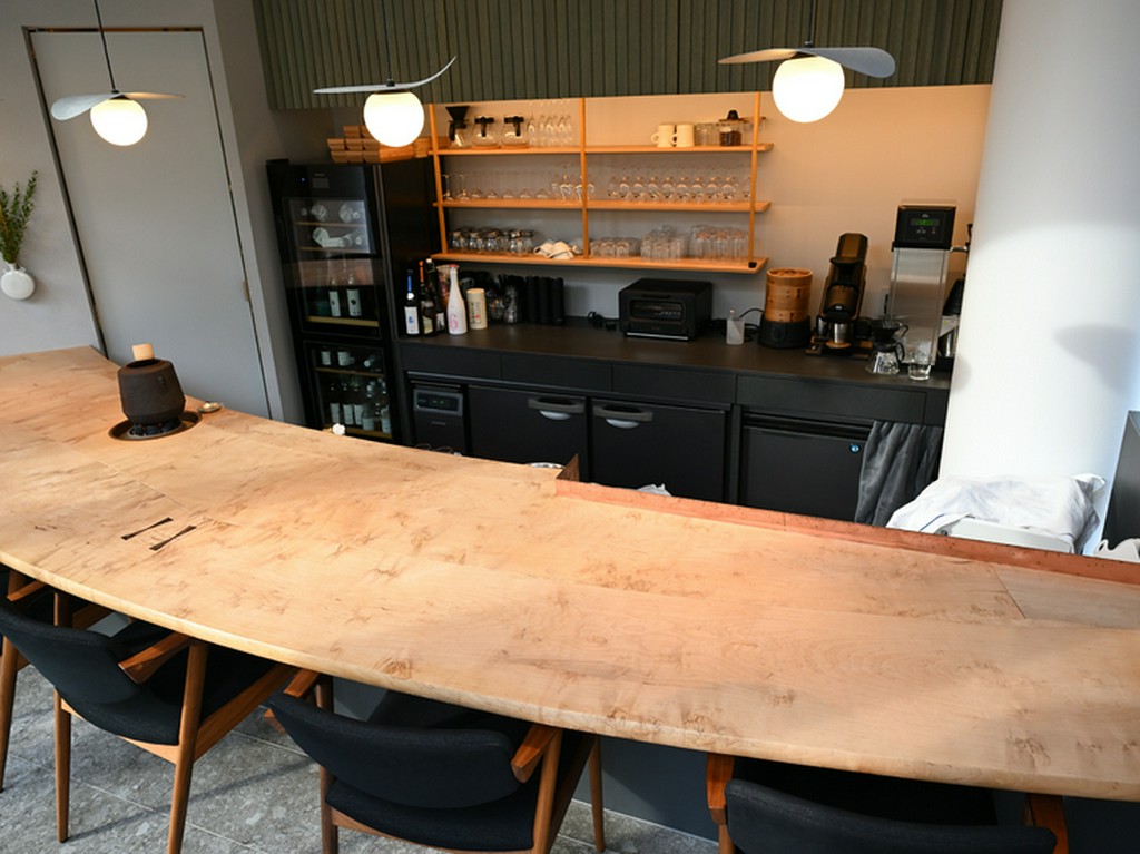 ライブ感も楽しめるカウンター席