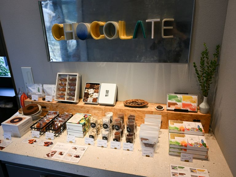 店内での各チョコレート購入や、食事後のお土産販売もあり