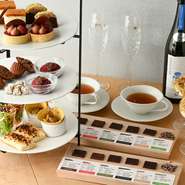 カカオやチョコレートを中心に、季節の素材を取り入れた「Minimal」ならではのアフタヌーンティーを提案。写真映えするスイーツの数々やセイボリーなど、心を満たす四季の味わいをぜひ賞味あれ。