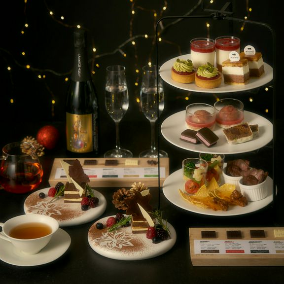 12月限定クリスマス仕様のチョコレートアフタヌーンティー。麻布台ヒルズ店2周年特別価格で予約受付中！