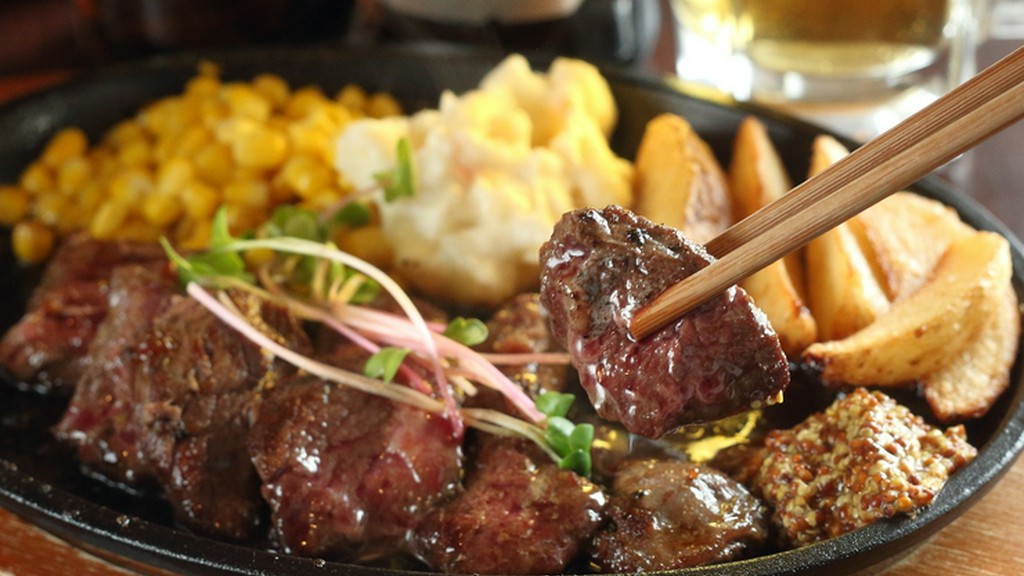 ひと味違う鉄板焼き『牛ハラミステーキ』