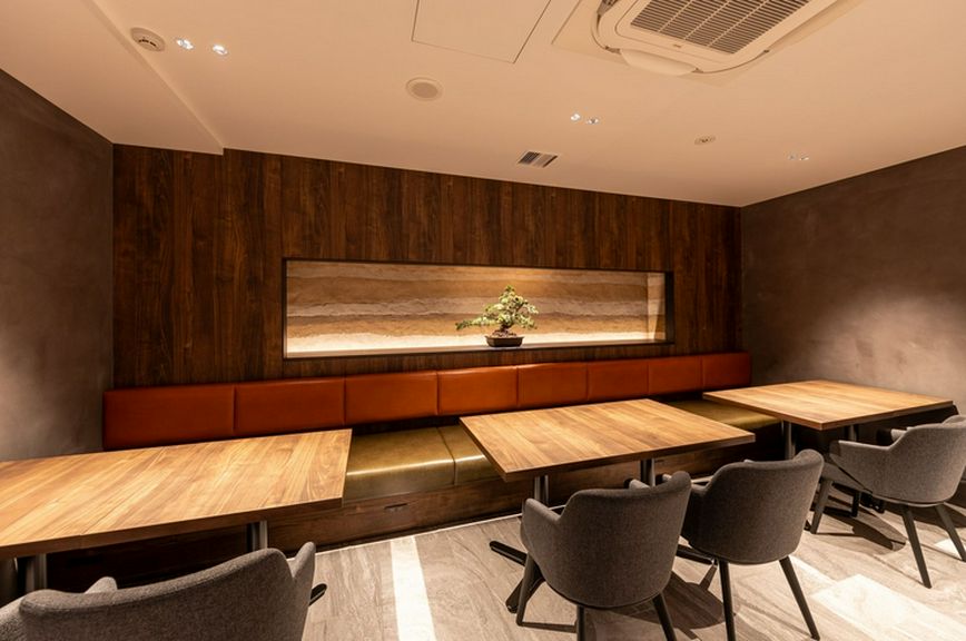 すべてが調和した空間にて、贅沢な接待や会食を演出