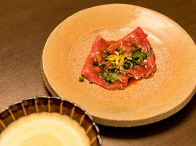 洗練された日本料理を具現化『すき焼きしゃぶ　卵のエスプーマ』