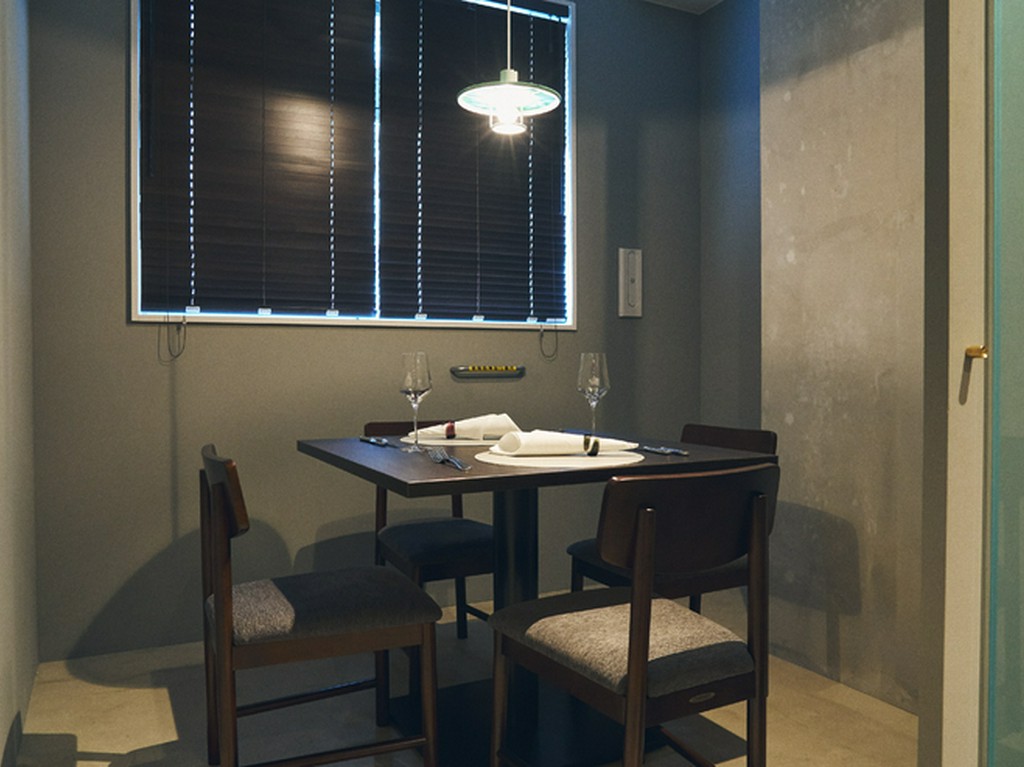 仰々しくない個室だから、リラックスして食事を味わえる