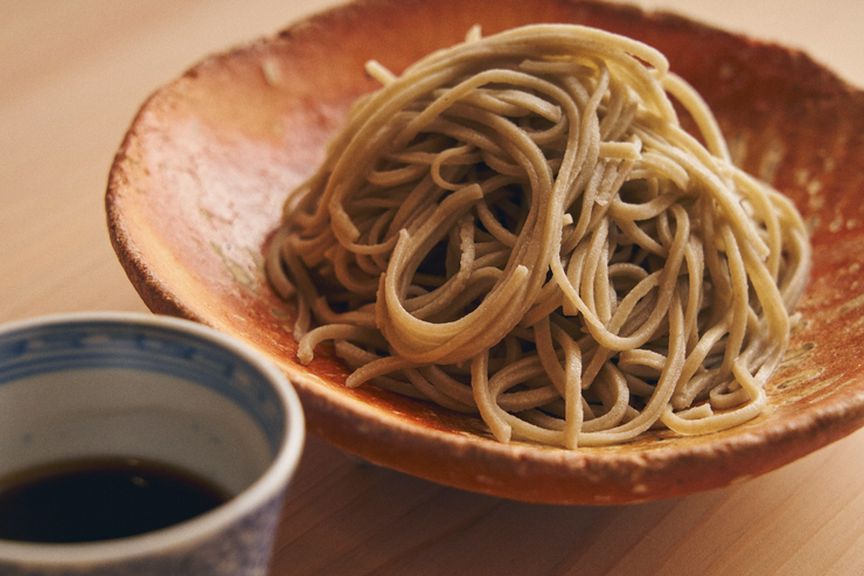 コース最後のお楽しみは角の立った十割の手打ち蕎麦『もり蕎麦』