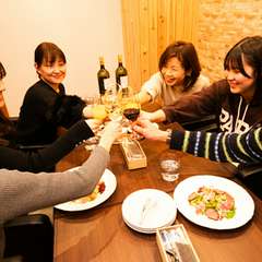 おしゃれな店内で贅沢なひと時をお過ごしください！