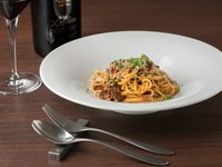 すべてのパスタは＋100円で生パスタに変更可能できます。