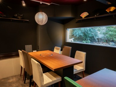 心が安らぐ贅沢な和モダン空間で、予算に合わせたコースを堪能