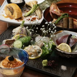 盛り付けまで丁寧に心を込めて。『季節の和食割烹』