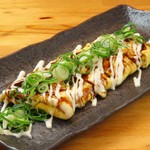 たっぷりのチーズと豚肉をふわふわの卵で巻いた
ボリュームたっぷりの大阪の味
※単品注文のみ（食べ放題対象外）