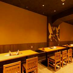 立ち寄りやすいカジュアルな店内