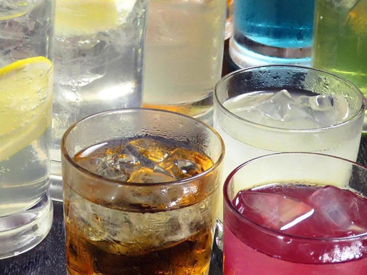 [Minuman sepuasnya premium] Paket minuman sepuasnya selama 2 jam dengan sekitar 200 jenis minuman seharga 2.550 yen (termasuk pajak) *Makanan pembuka tidak termasuk