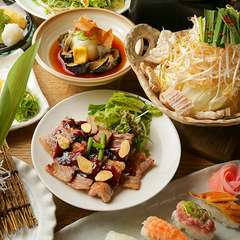 食べ放題メニュー約100種の嬉しい人気コース☆
【食べ放題80分LO/飲み放題100分LO/お席2時間半制】
