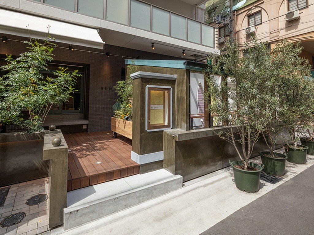 細部にまでこだわったオシャレな店内で、本場の味に舌鼓