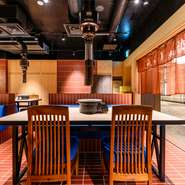 二人で焼肉を満喫するには絶好の場所。丁寧に調理された上質な肉を味わいながら、日々の疲れを癒したい二人へオススメです。丸の内の中心地で、贅沢な焼肉デートを楽しめます。