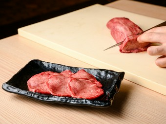 上質なタン元のみを厳選し、丁寧に熟成させてから使用『上タン』