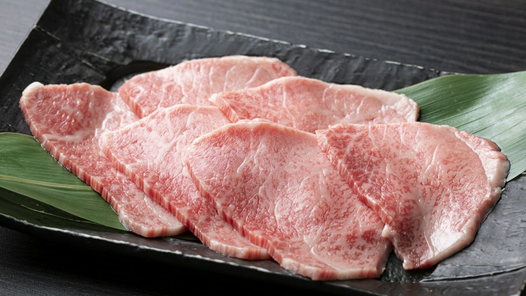 溢れ出す肉汁と深いコクで、贅沢な食体験をお届け『上カルビ』
