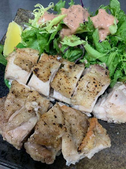 大勢で楽しめる、宴会にぴったりの魚&肉料理を用意