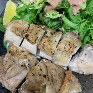 大勢で楽しめる、宴会にぴったりの魚＆肉料理を用意