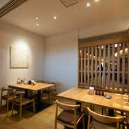 あべのハルカスの展望台とあわせて、カップルの来店も多いお店です。クリスマスやバレンタインなど特別な日の食事にも最適。美しい夜景と共に、思い出に残るひとときを演出してくれます。