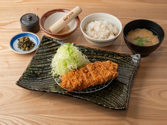 名代とんかつ かつくら 天王寺/阿倍野/とんかつ | ヒトサラ