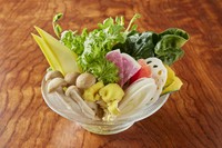 季節で変わる、新鮮な野菜や茸類もたっぷり楽しめます。