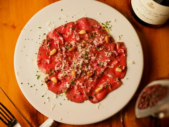 新鮮ジビエをより気軽に『信州鹿肉のカルパッチョ』