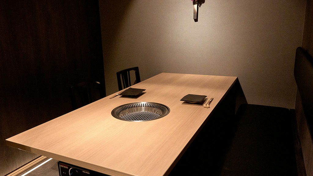 上質な田村牛の旨みを存分に味わう、二人だけの空間
