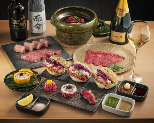 焼肉古今の渾身のおまかせコースの料理です。