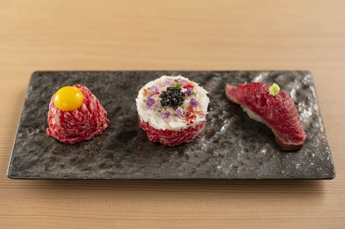 古今ユッケの３種盛り