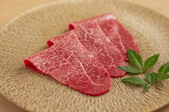 飲み放題の付いたお徳なコースです。※当コースは基本的にお客様で焼いて頂くスタイルです。