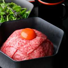 オーナーが1年という時間をかけ、試行錯誤の上に完成した究極の一品『能登牛プレミアム ひつまぶし』