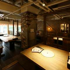 洗練された空間で、食事も会話も弾む