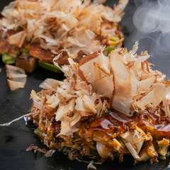 一度食べたらやみつきになると評判の逸品『清十郎スペシャルお好み焼き』