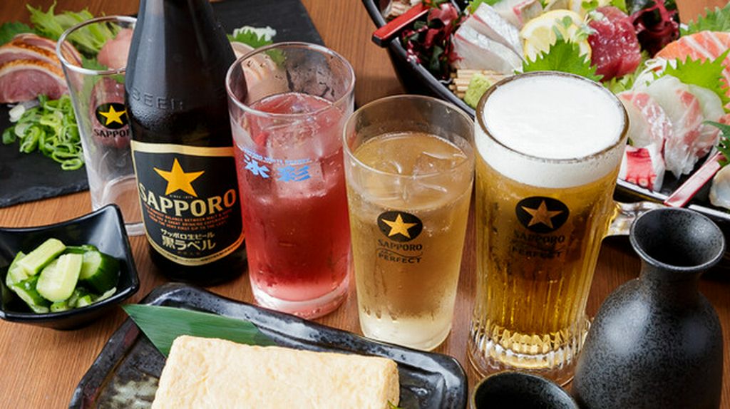 リーズナブルに楽しめる。豊富なラインナップのドリンク飲み放題