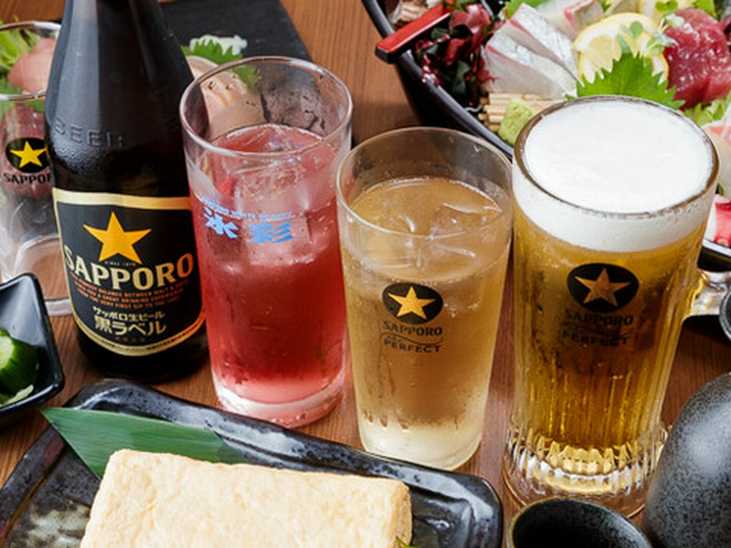 リーズナブルに楽しめる。豊富なラインナップのドリンク飲み放題