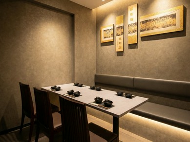 仕事の場にふさわしい、品格ある個室スペース