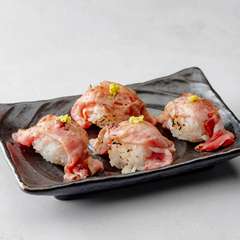 炙りの香りに心奪われる。五感で味わう『俵おにぎり』