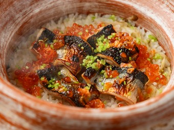 何度も食べたい〆の大きな愉しみ『季節の炊き込みご飯』