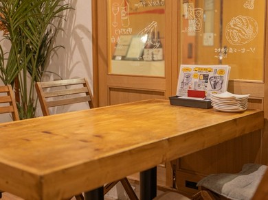 カジュアルで温かみのある空間は、多くのシチュエーションに活躍