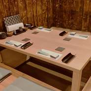 個室としての利用条件【5名～6名様でのご予約の場合のみ】テーブルを繋げて最大6名様迄ご利用可！