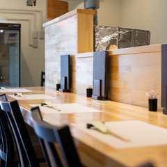 お一人様ランチもOK。一人でも入りやすいカウンター席