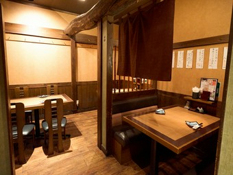 用途に合わせて利用できる、個室からカウンターまで豊富な選択肢